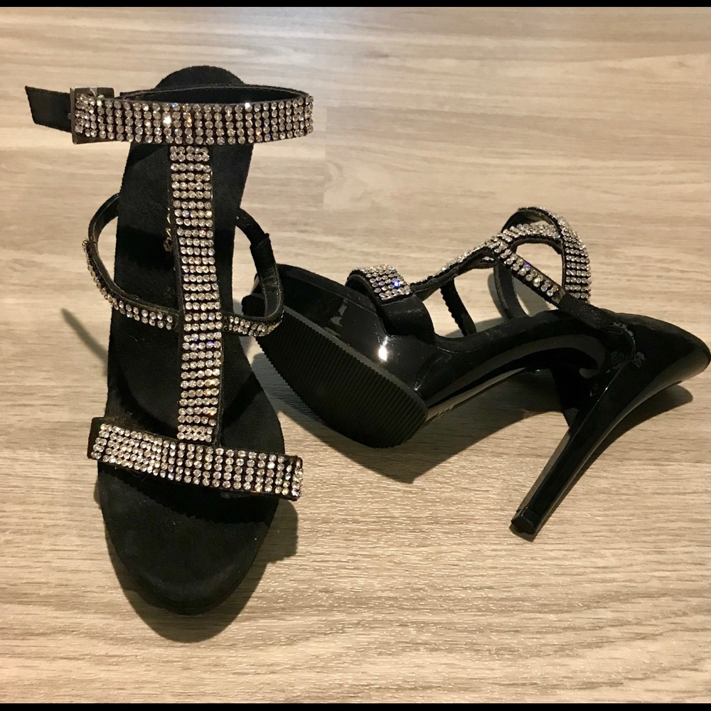 High heels sandal